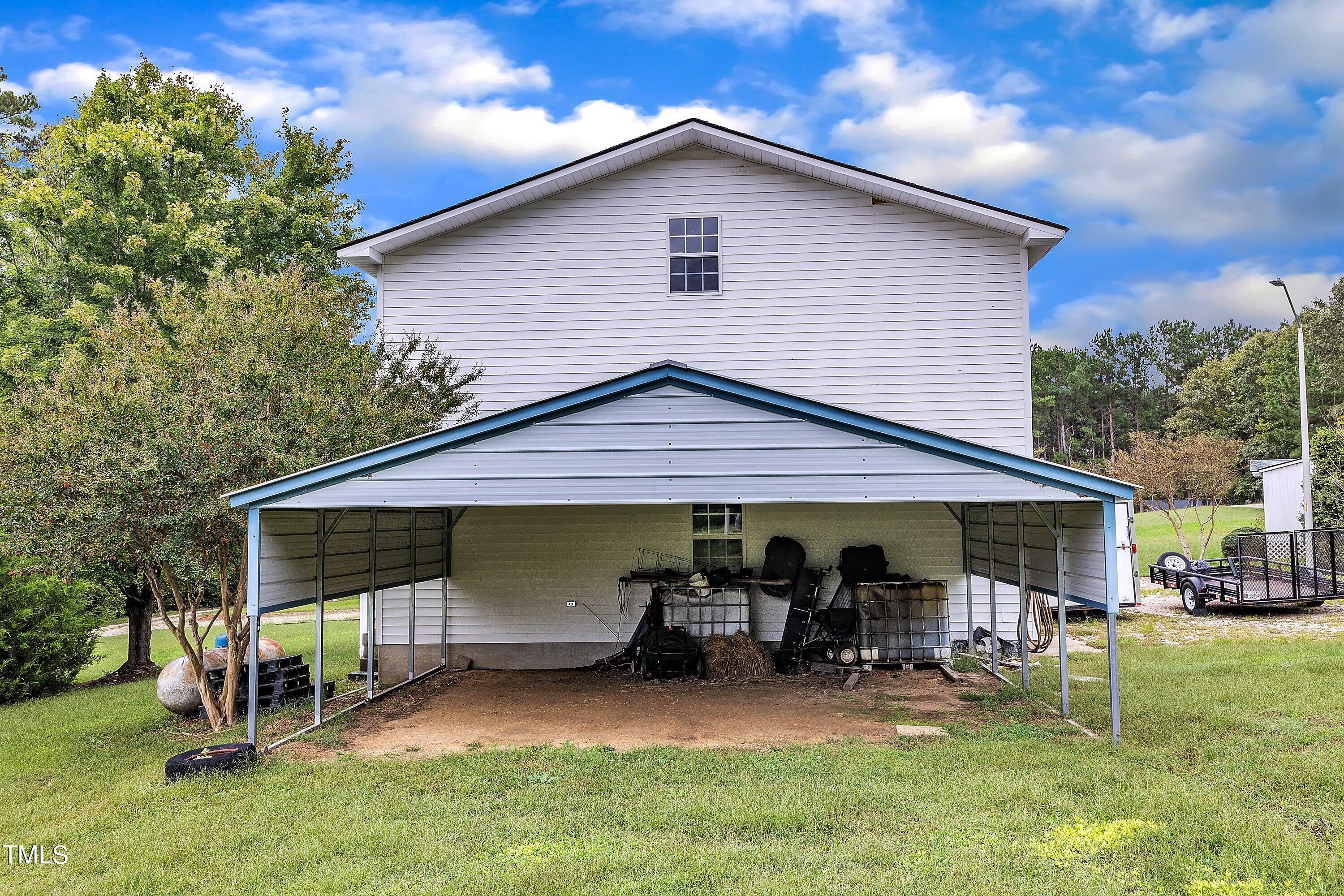 286 Perry Road Zebulon, NC 27597 - Photo 5 of 18 Shelter