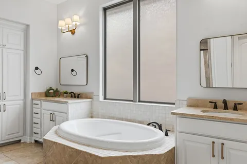 $998,000 | 17401 Wildrye Drive, Austin, TX 78738