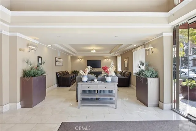 $374,000 | 620 South Gramercy Place, Unit 130, Los Angeles, CA 90010