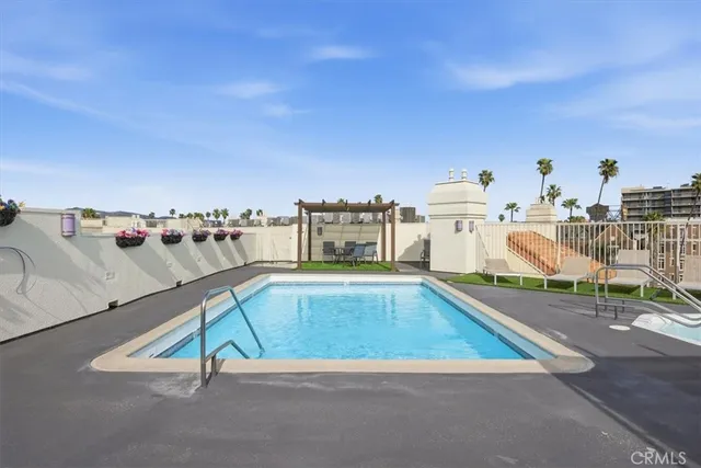 $374,000 | 620 South Gramercy Place, Unit 130, Los Angeles, CA 90010