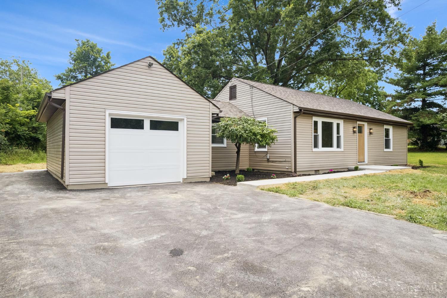 102 Chapel Road Amelia, OH 45102 - Photo 3 of 29