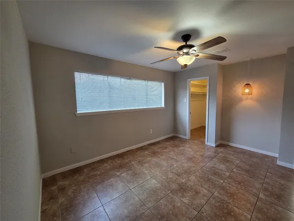 $1,740 | 1853 Dolphin Drive, Seabrook, TX 77586