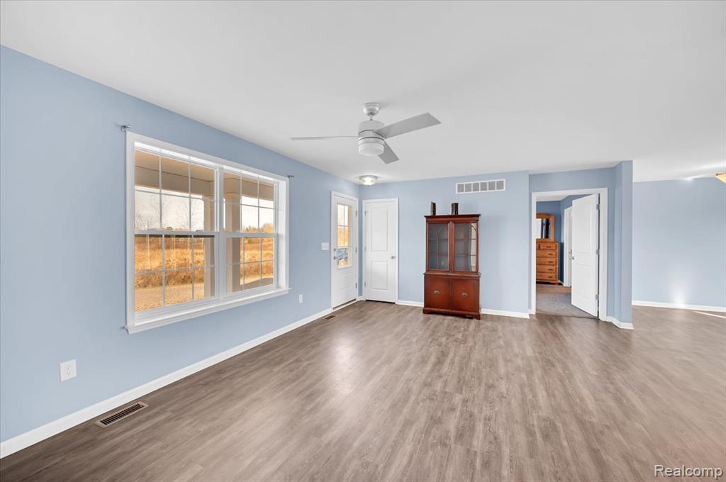 1859 South Elba Road Lapeer, MI 48446 - Photo 6 of 20