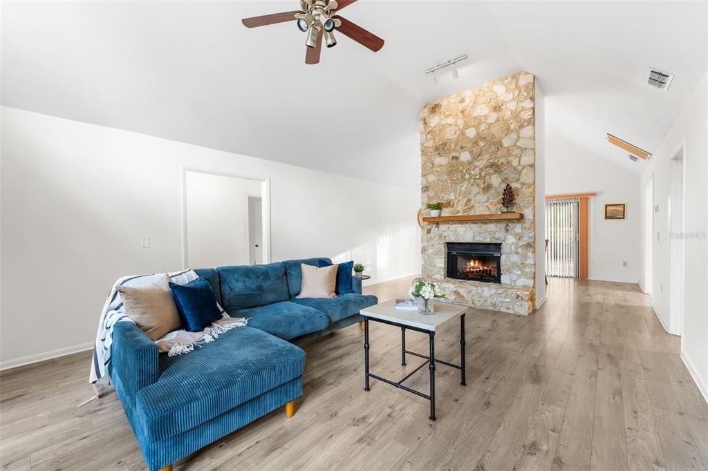 1901 Southwest 74 Terrace Gainesville, FL 32607 - Photo 4 of 29