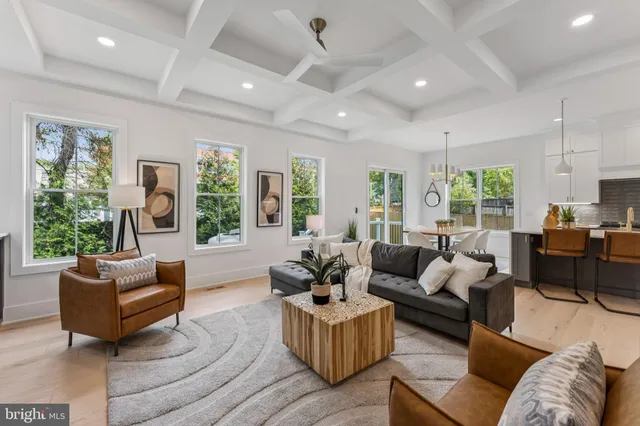 $1,849,000 | 5017 17th Street North, Arlington, VA 22207