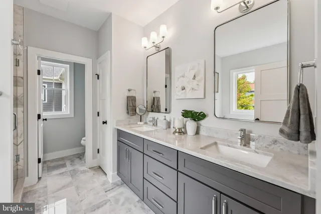 $1,849,000 | 5017 17th Street North, Arlington, VA 22207