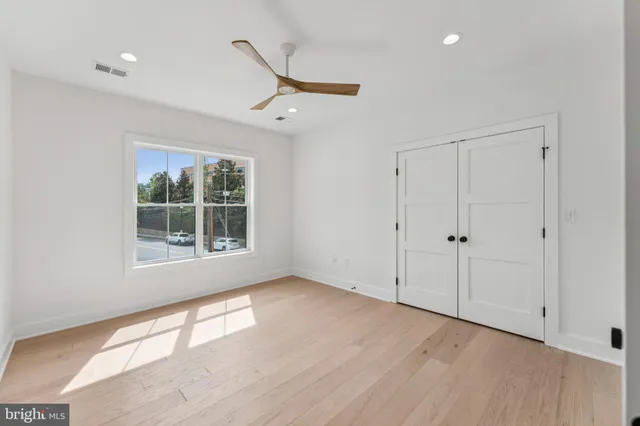 $1,849,000 | 5017 17th Street North, Arlington, VA 22207