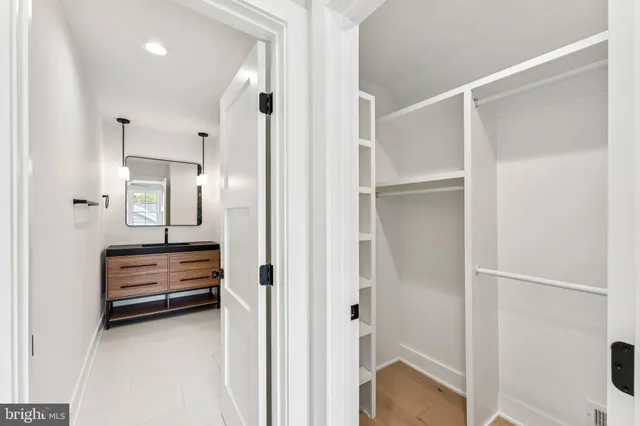 $1,849,000 | 5017 17th Street North, Arlington, VA 22207