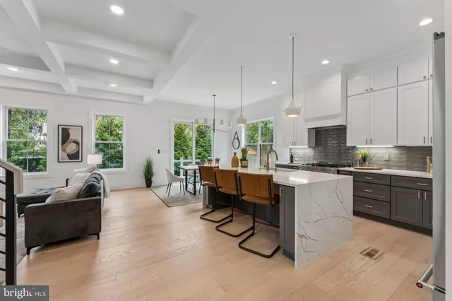 $1,849,000 | 5017 17th Street North, Arlington, VA 22207