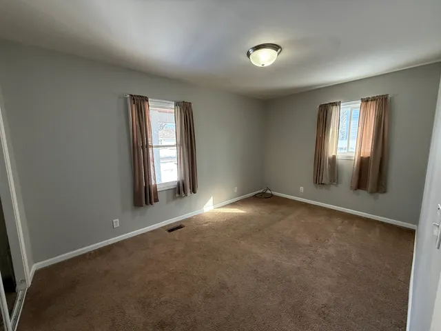 $3,100 | 719 Surrey Drive, Streamwood, IL 60107