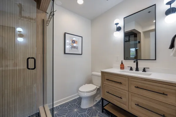 $3,995 | 6 Middleton Street, Nashville, TN 37210