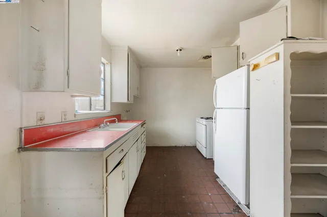 $680,000 | 1450 Ward Street, Berkeley, CA 94702