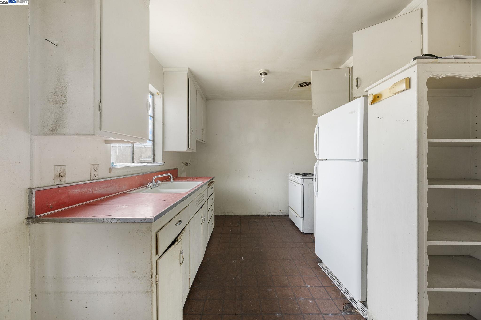 1450 Ward Street Berkeley, CA 94702 - Photo 8 of 23