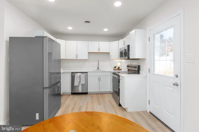 $384,900 | 171 Longstreet Avenue, Fredericksburg, VA 22401