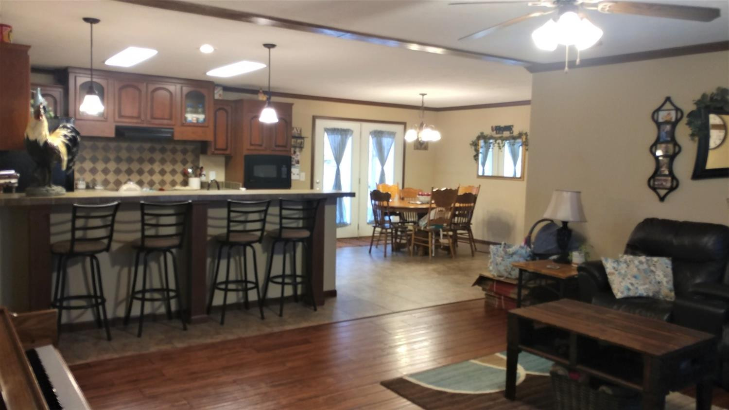 1825 Sasser Road London, KY 40744 - Photo 4 of 28 Photo 4