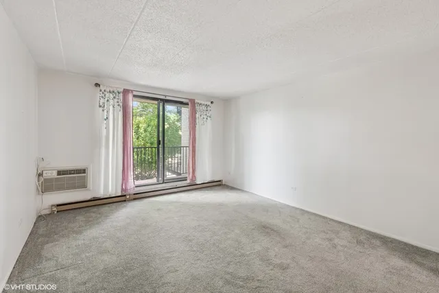 $153,500 | 9701 North Dee Road, Unit 2I, Niles, IL 60714