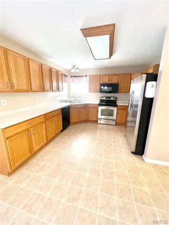 $2,400 | 2651 Brookmeadow Drive, Belleville, IL 62221