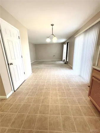 $2,400 | 2651 Brookmeadow Drive, Belleville, IL 62221