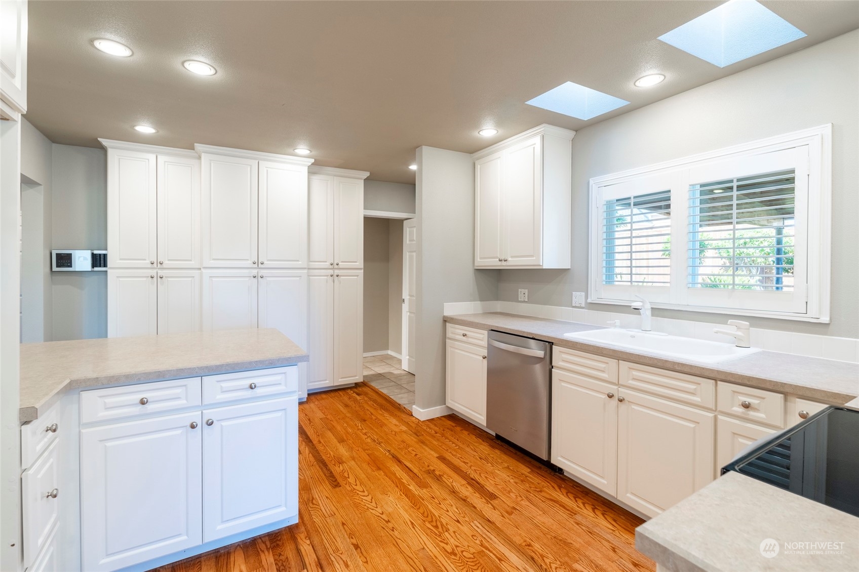 1223 Chilton Road Aberdeen, WA 98520 - Photo 11 of 40 Gallery Image 11