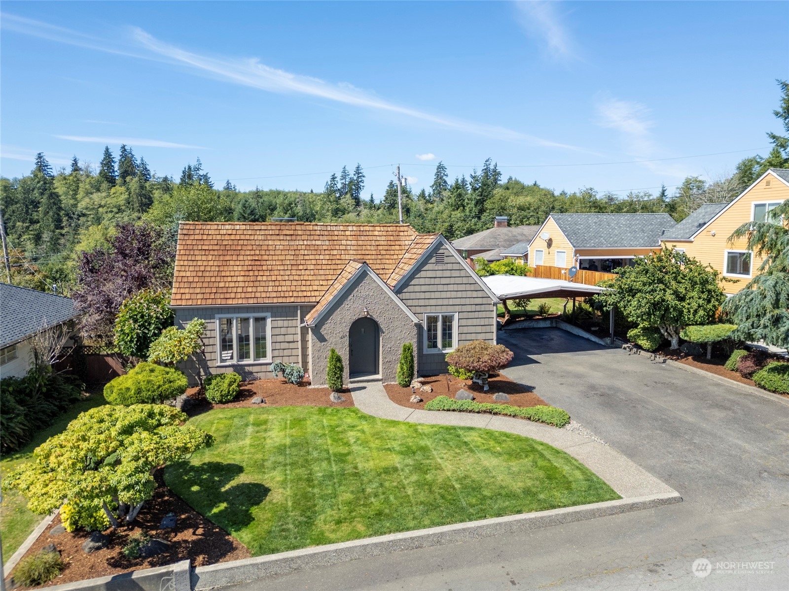 1223 Chilton Road Aberdeen, WA 98520 - Photo 2 of 40 Gallery Image 2