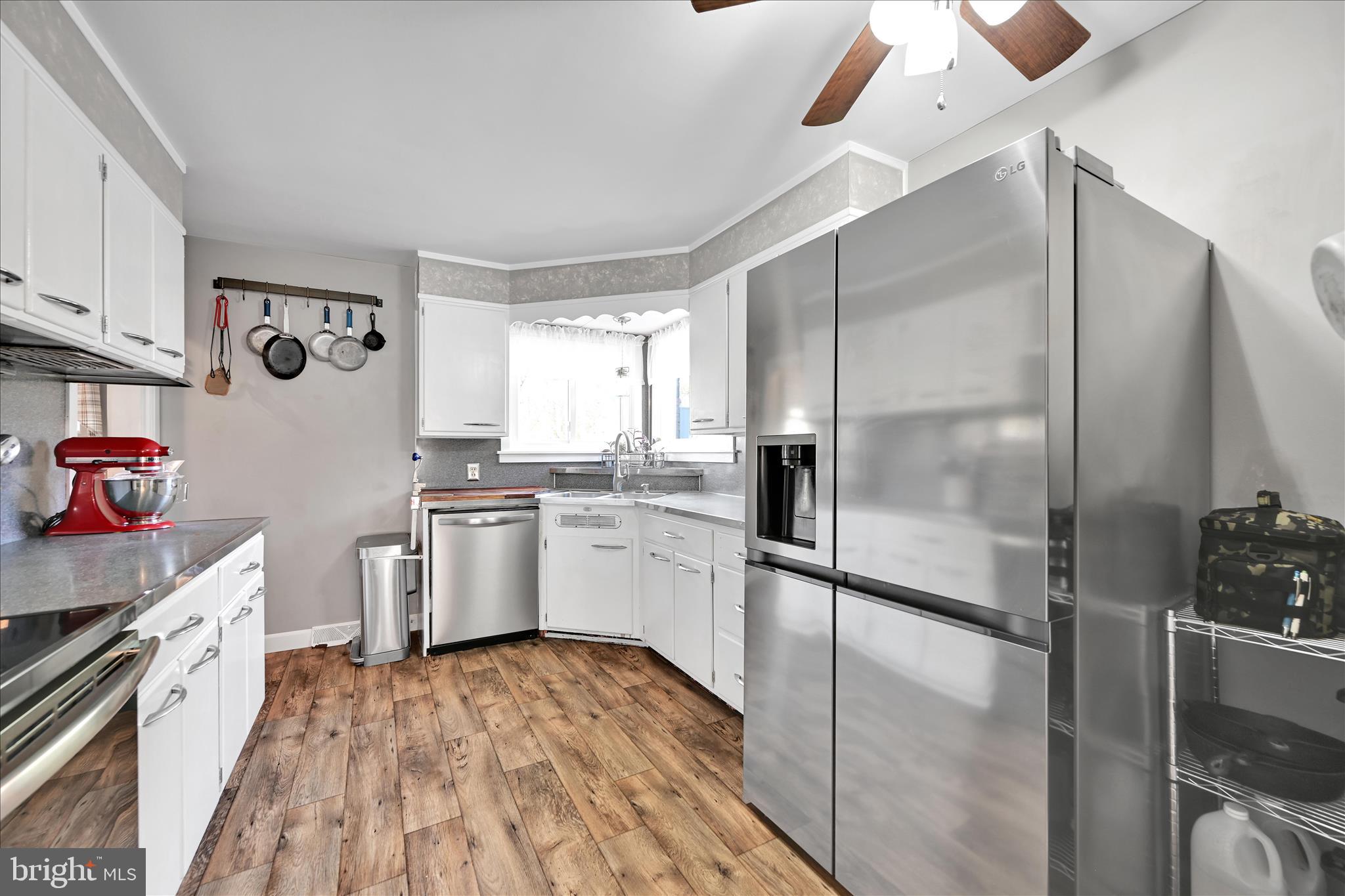 107 Moonshine Road Jonestown, PA 17038 - Photo 7 of 31 Kitchen