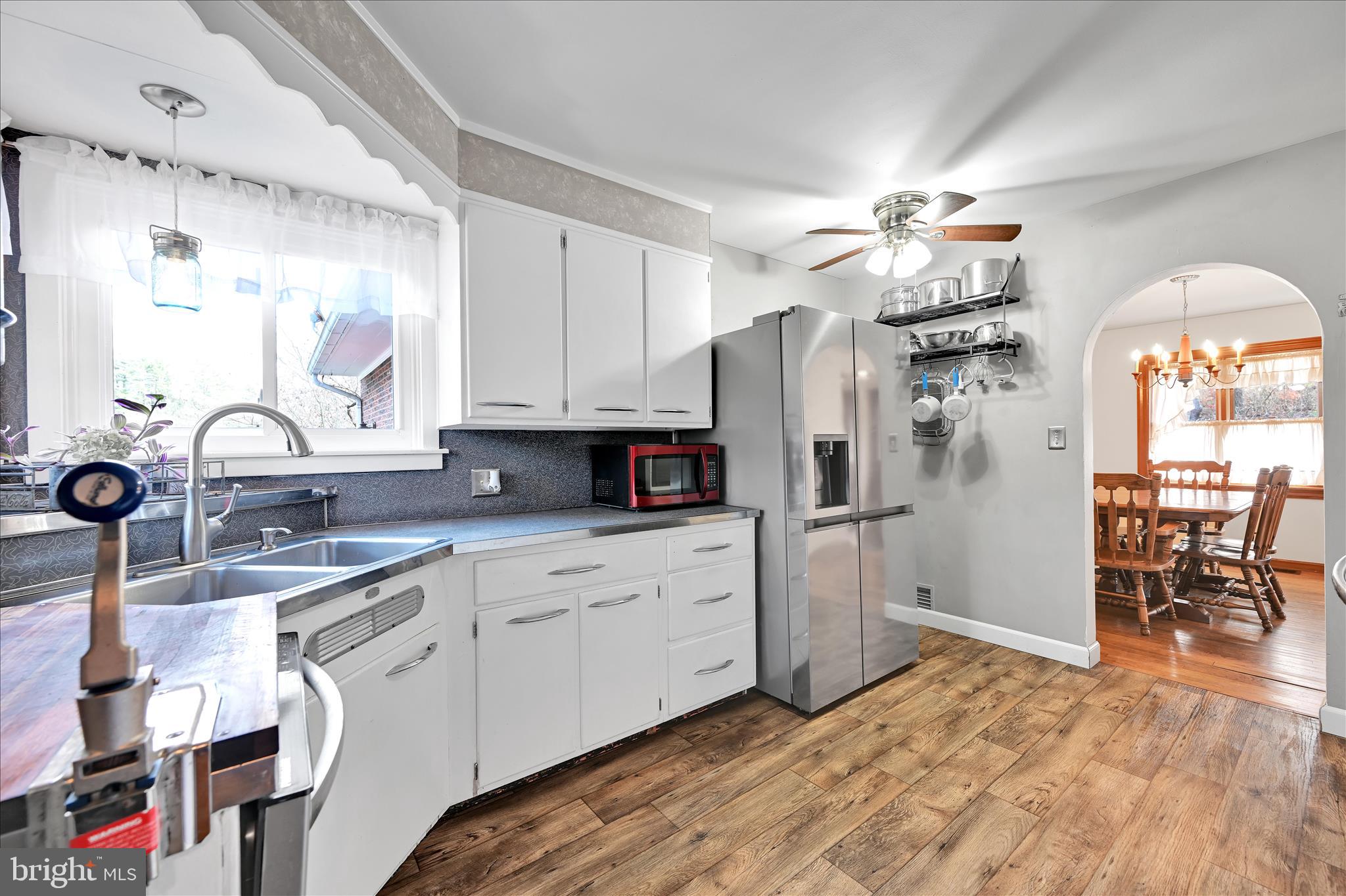 107 Moonshine Road Jonestown, PA 17038 - Photo 10 of 31 Kitchen