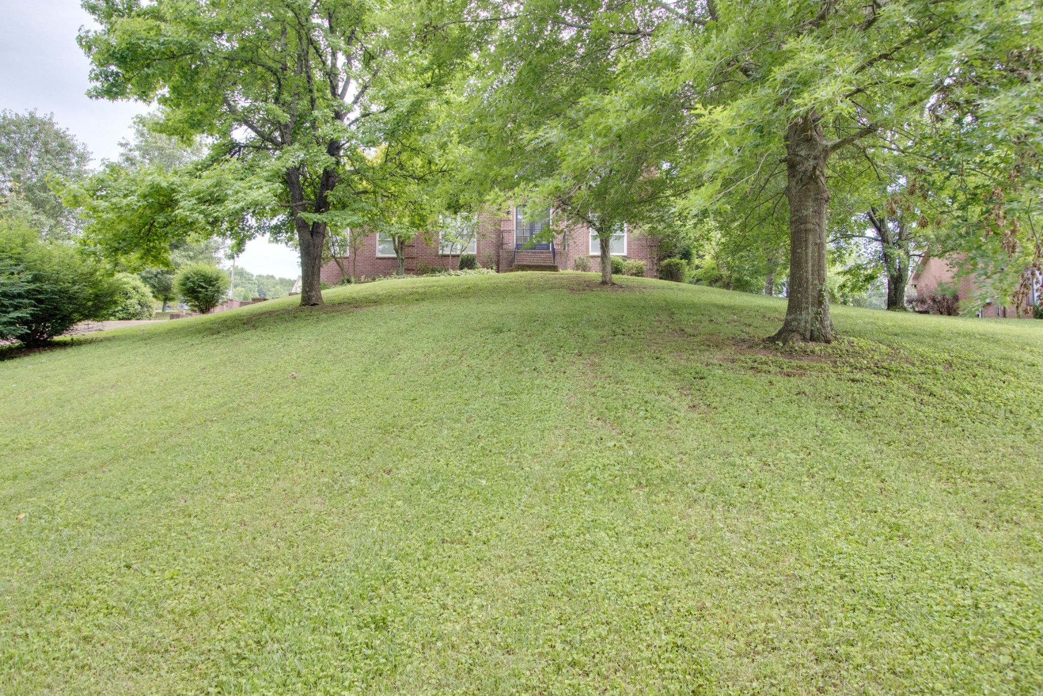 9399 Clovercroft Road Franklin, TN 37067 - Photo 2 of 50 Gallery Image 2