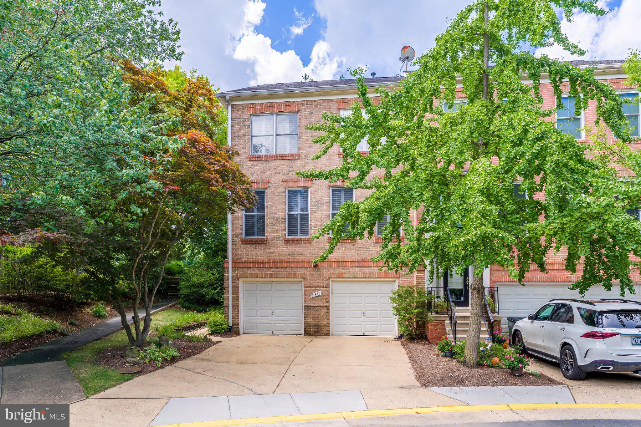 11485 Waterhaven Court Reston, VA 20190 - Photo 2 of 63 Gallery Image 2