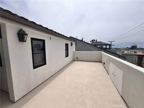 $6,950 | 619 1/2 Poppy Avenue, Corona del Mar, CA 92625