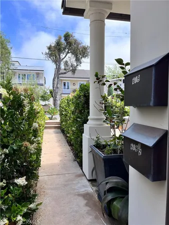$6,950 | 619 1/2 Poppy Avenue, Corona del Mar, CA 92625