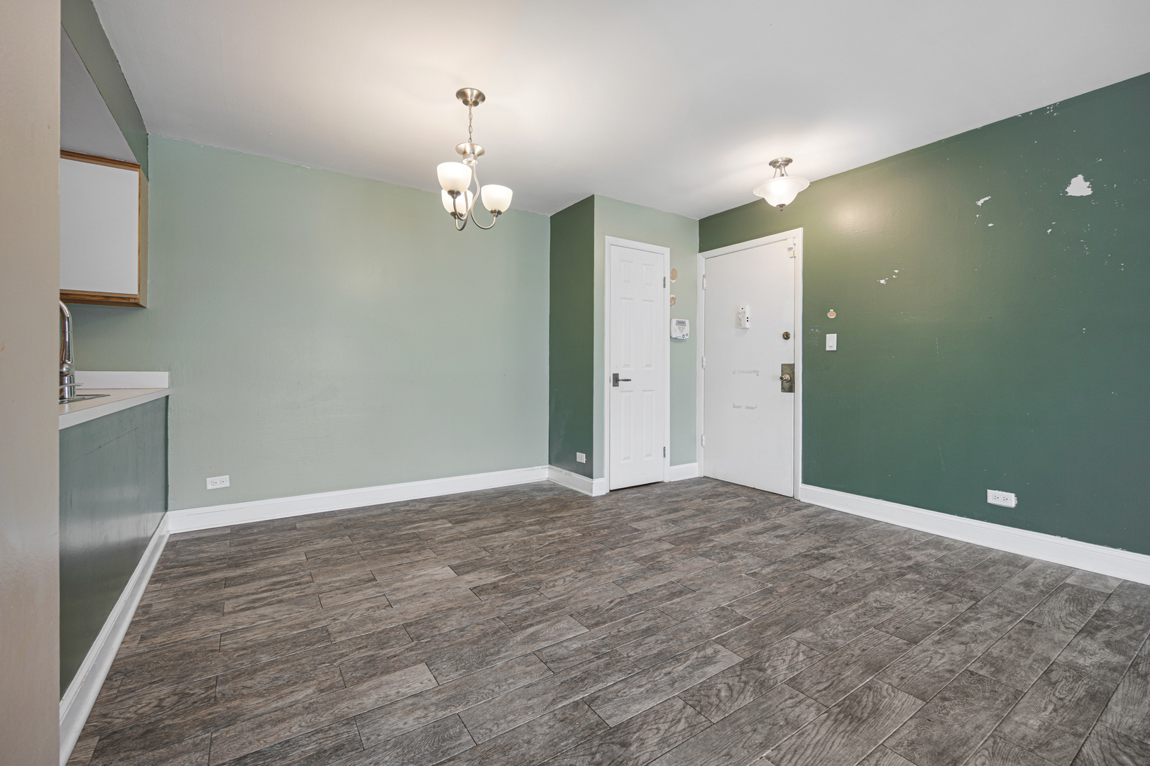 1900 Plum Grove Road, Unit 2C Rolling Meadows, IL 60008 - Photo 3 of 20