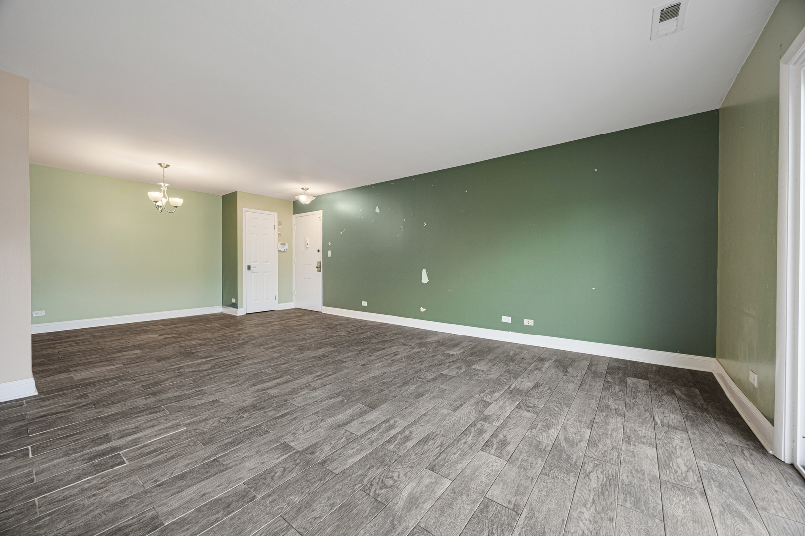 1900 Plum Grove Road, Unit 2C Rolling Meadows, IL 60008 - Photo 5 of 20