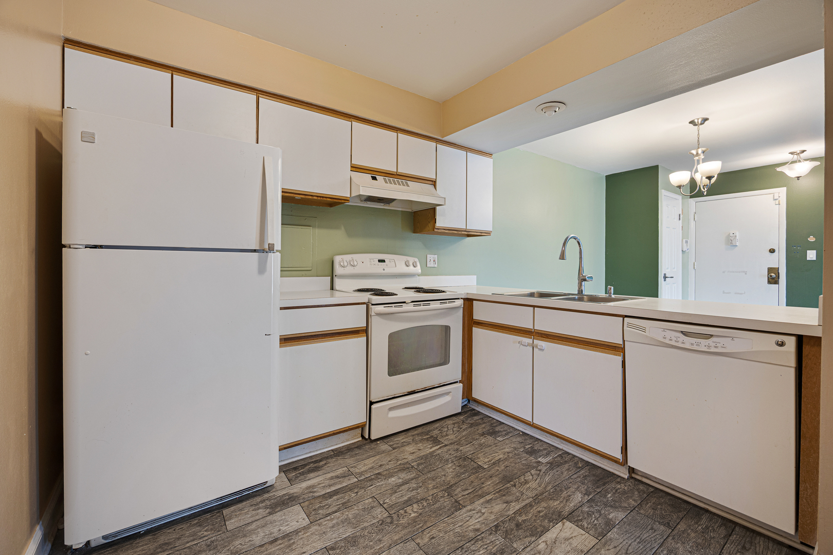 1900 Plum Grove Road, Unit 2C Rolling Meadows, IL 60008 - Photo 10 of 20