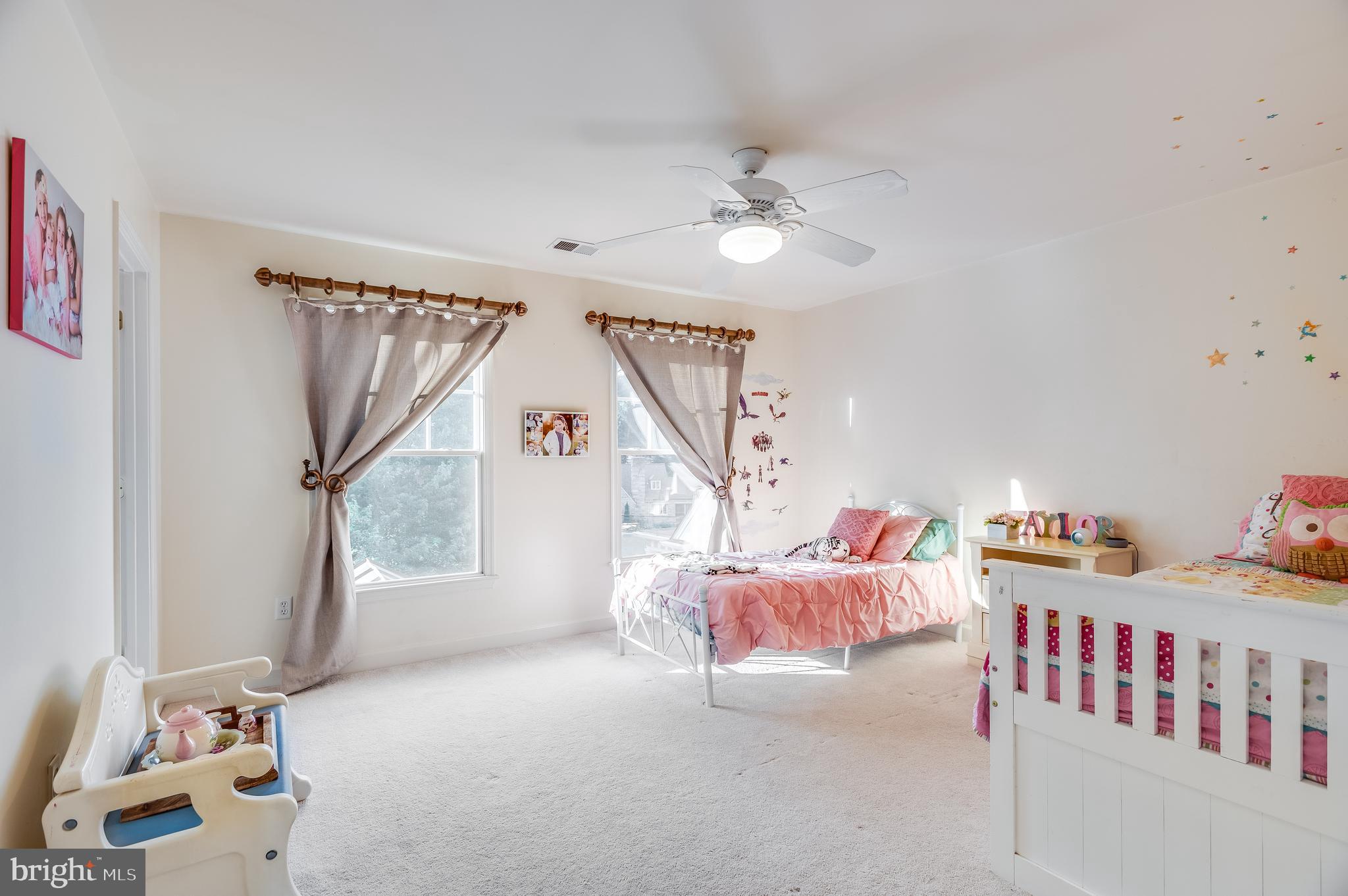 1500 Grace Church Road Silver Spring, MD 20910 - Photo 30 of 44 Spacious Bedroom#3 with a walk-in closet!