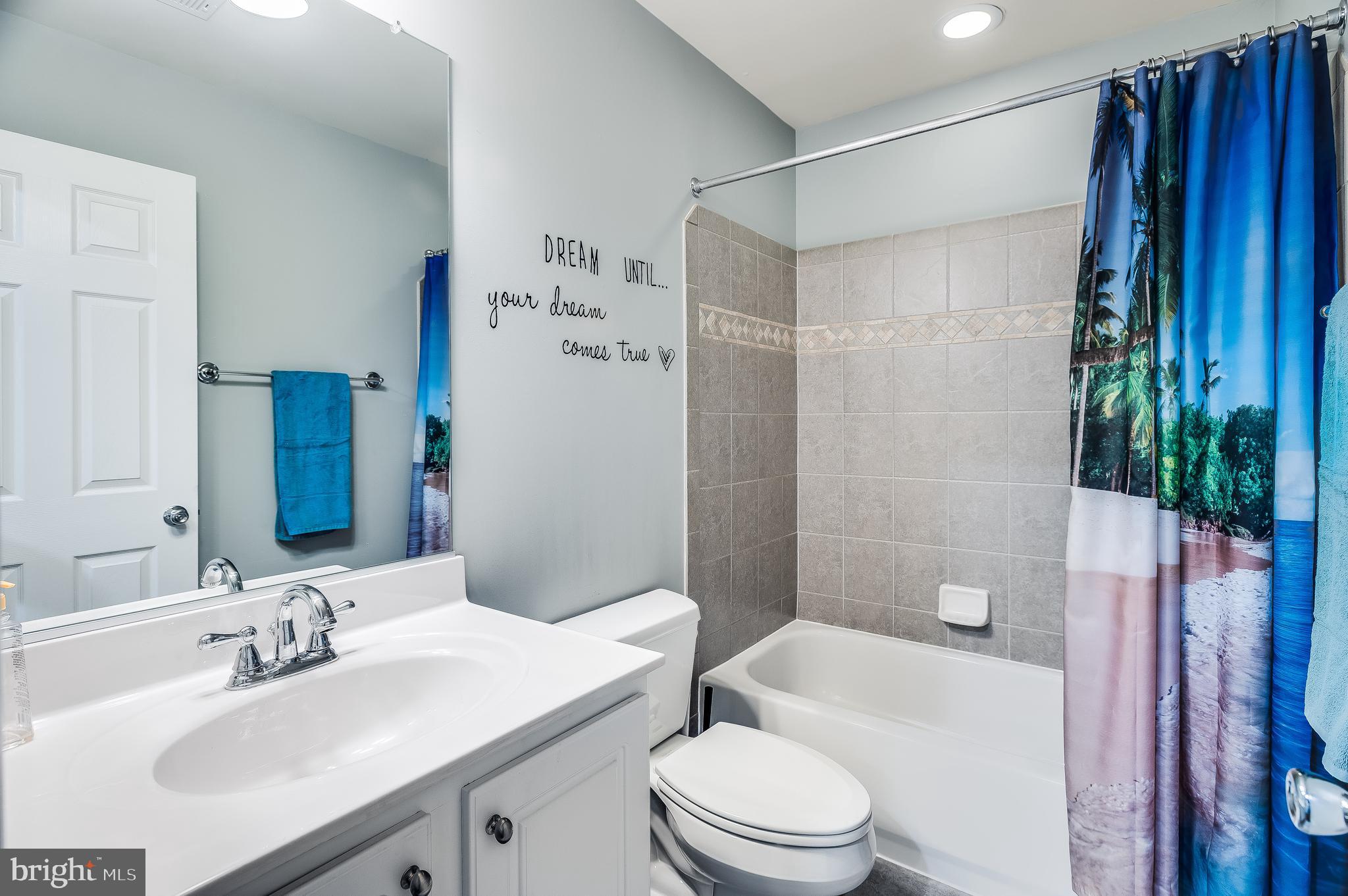 1500 Grace Church Road Silver Spring, MD 20910 - Photo 31 of 44 Hallway bath (full bathroom #3)