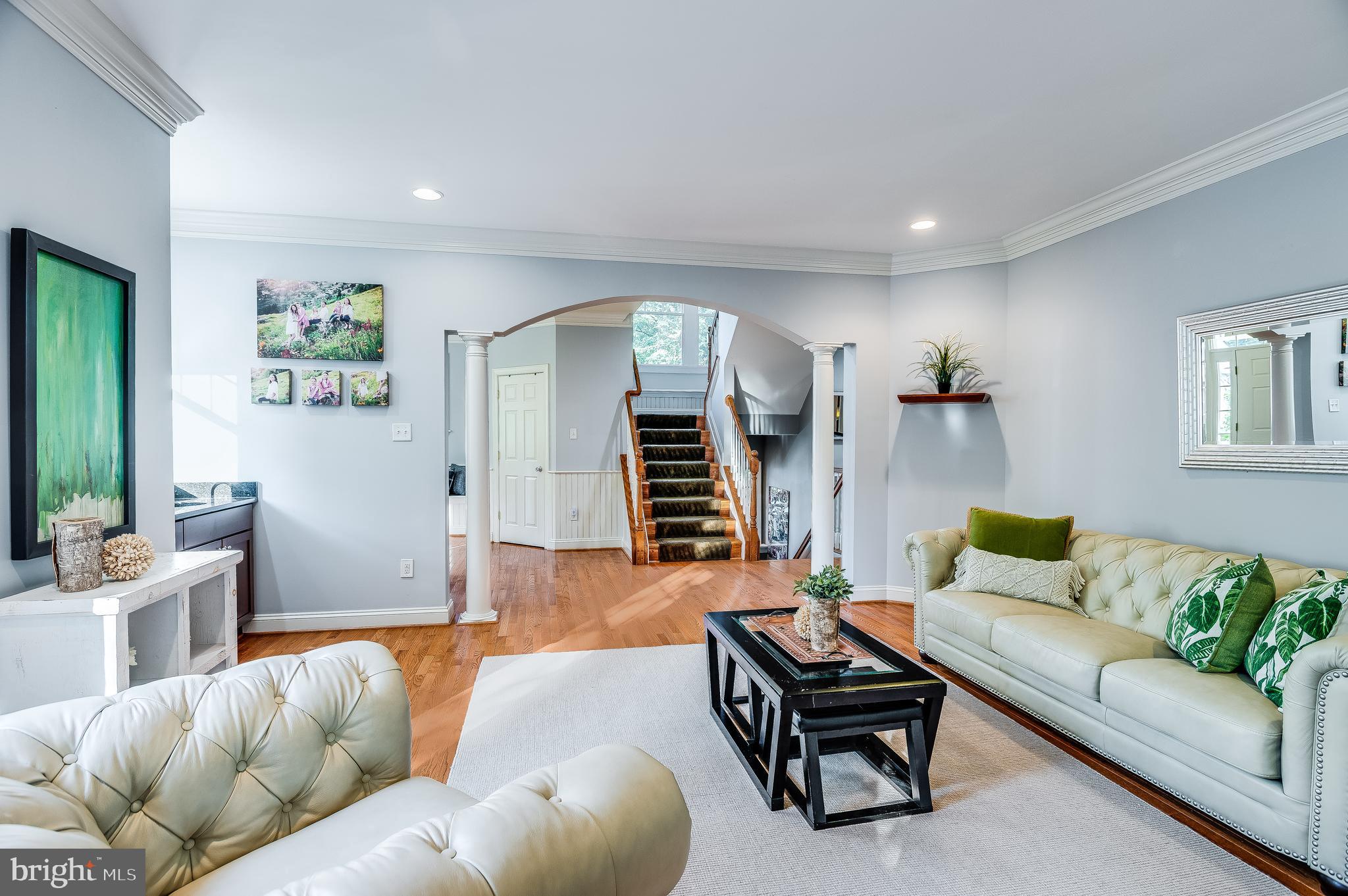 1500 Grace Church Road Silver Spring, MD 20910 - Photo 6 of 44 Spacious living room with recessed lights!
