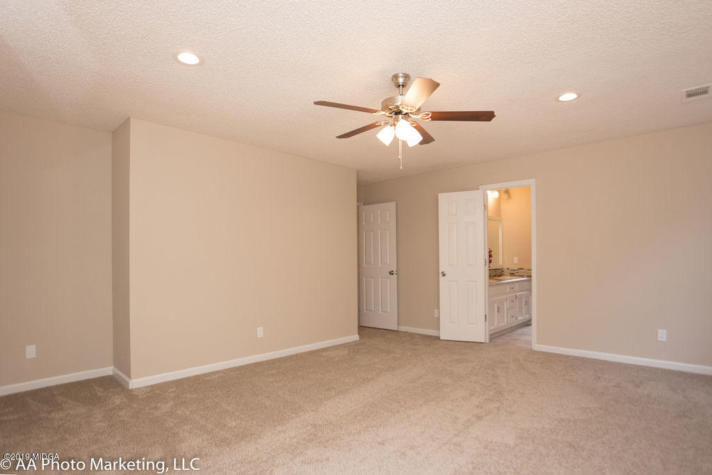 922 Woolfolk Road Fort Valley, GA 31030 - Photo 27 of 38 a view of an empty room