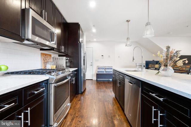 $335,000 | 1022-24 South 2nd Street, Unit 5, Philadelphia, PA 19147