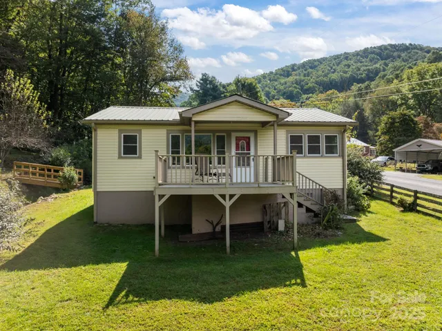 $259,000 | 255 Red Bank Road, Waynesville, NC 28786