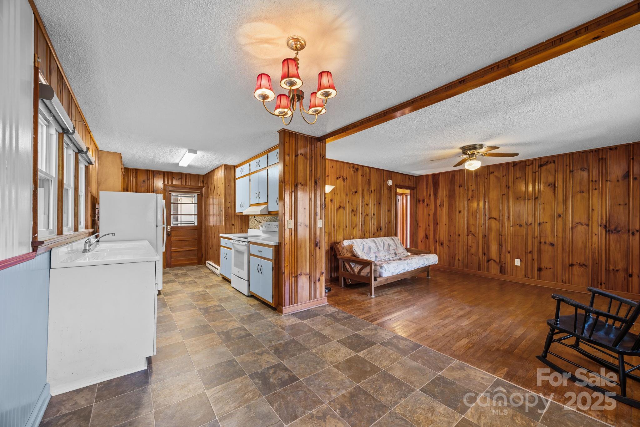 255 Red Bank Road Waynesville, NC 28786 - Photo 9 of 48