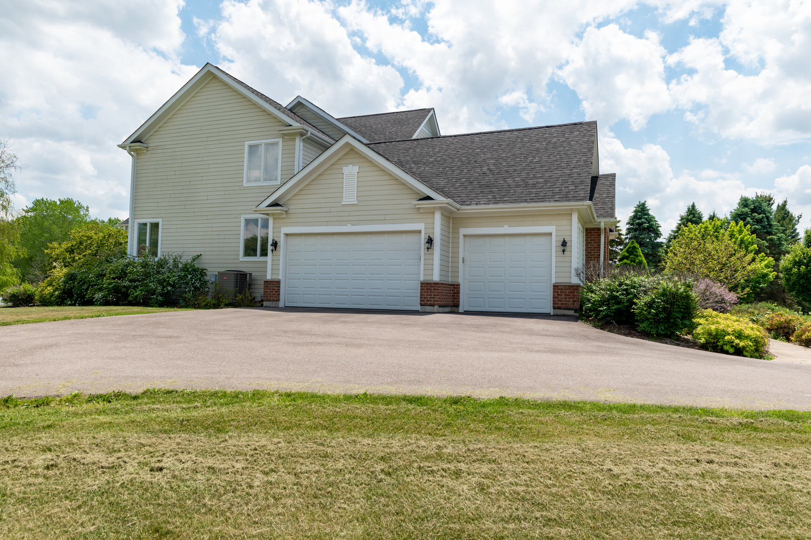 1500 Cherry Valley Road Bull Valley, IL 60050 - Photo 4 of 30 a view of backyard of house with green space