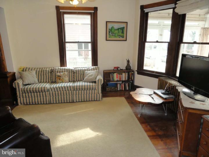 214 Sylvan Avenue Rutledge, PA 19070 - Photo 5 of 13 Dining Room