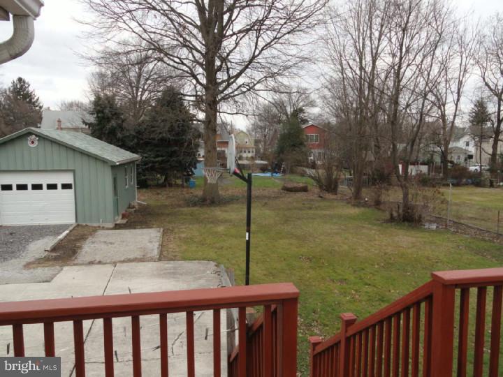 214 Sylvan Avenue Rutledge, PA 19070 - Photo 8 of 13 Back Yard