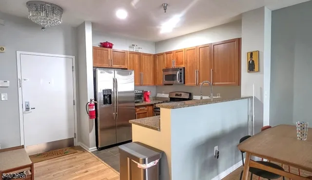 $369,000 | 30 Freedom Way, Unit 102, Jersey City, NJ 07305