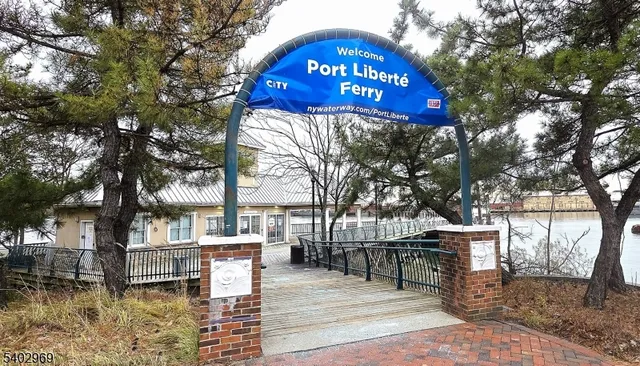 $369,000 | 30 Freedom Way, Unit 102, Jersey City, NJ 07305