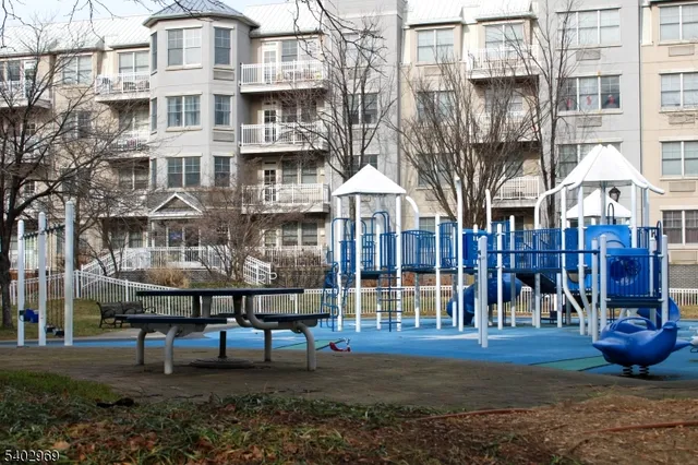 $369,000 | 30 Freedom Way, Unit 102, Jersey City, NJ 07305