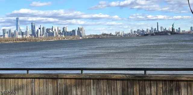 $369,000 | 30 Freedom Way, Unit 102, Jersey City, NJ 07305