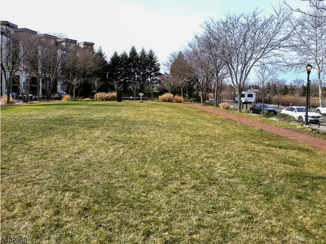 $369,000 | 30 Freedom Way, Unit 102, Jersey City, NJ 07305