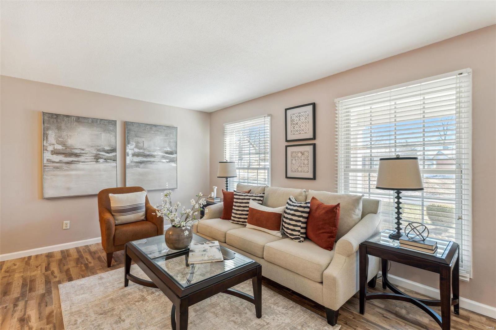 10959 Pem Road St. Louis, MO 63146 - Photo 5 of 21 Gallery Image 5