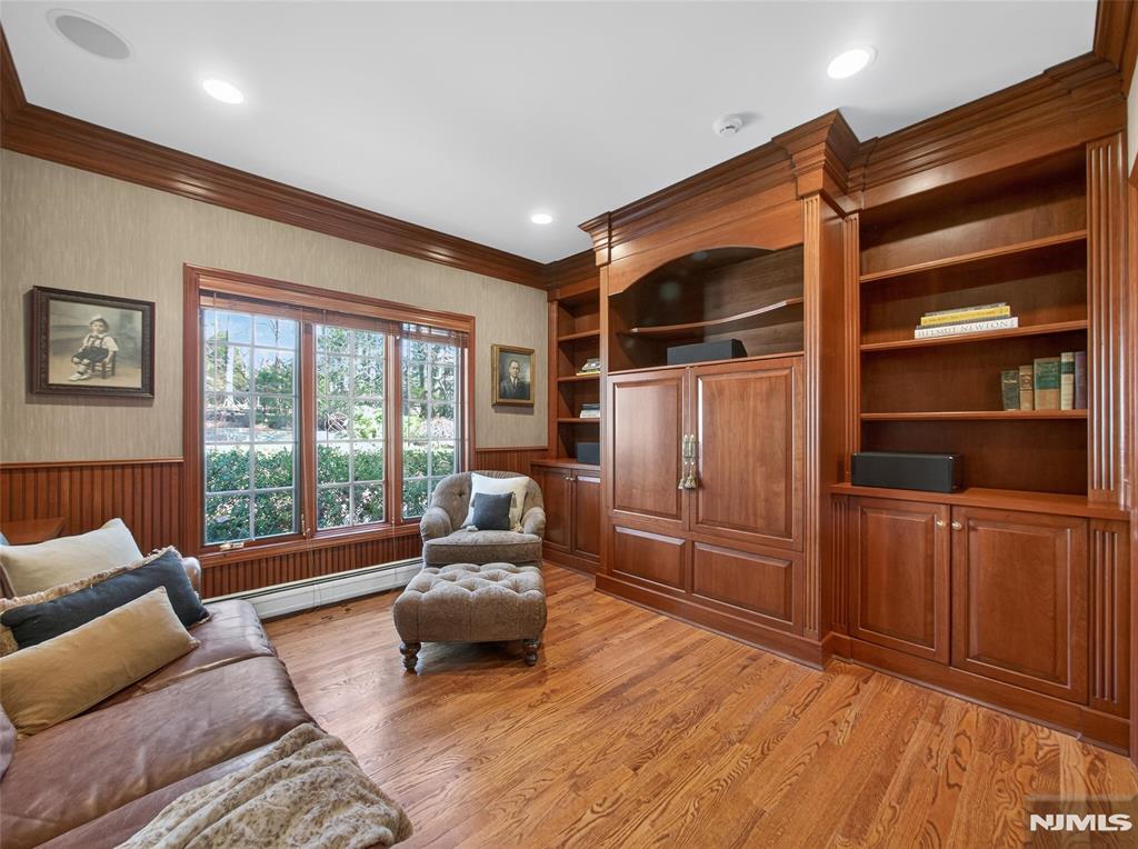 70 Hummingbird Court Wyckoff, NJ 07481 - Photo 11 of 50